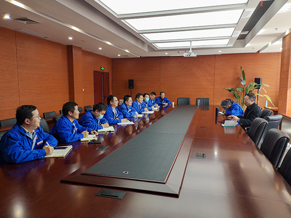 3月14日，渭河彬州化工公司質量、環境、職業健康安全管理體系認證工作會順利召開。(副圖）.jpg