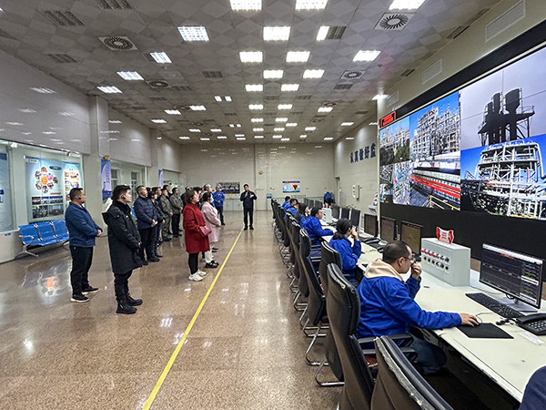 11月16日高新區所屬企業參觀雙甲車間2.jpg