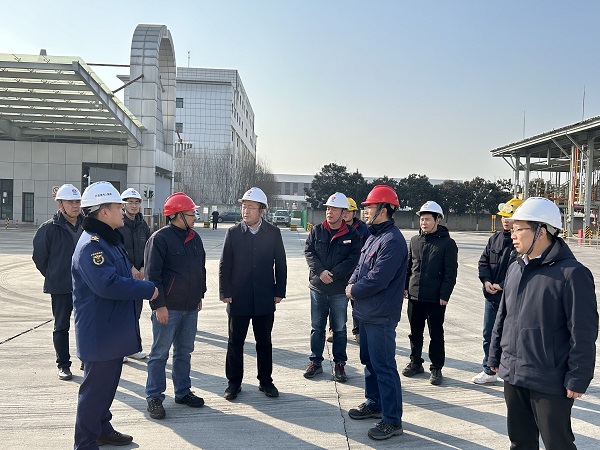 1月26日高新區管委會常務副主任段宏偉來公司調研安全生產工作.jpg