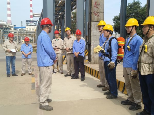 尿素車間氨泄漏現場處置演練.jpg