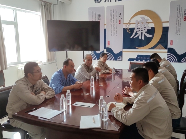 7月11日，公司領(lǐng)導(dǎo)在修造分部進(jìn)行檢查。.jpg